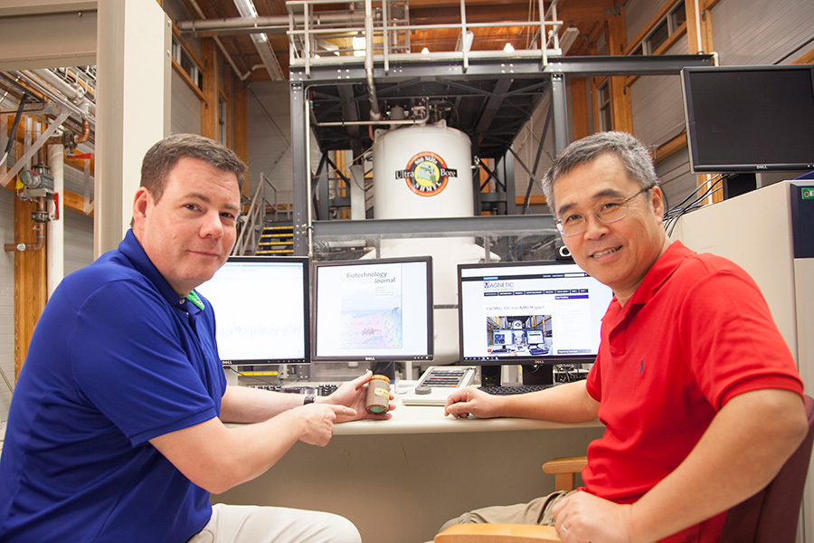 Samuel Grant, associate professor of chemical and biomedical engineering and director of the MRI user program at the FSU-headquartered National High Magnetic Field Laboratory, and Teng Ma, professor and chair of the Department of Chemical and Biomedical Engineering