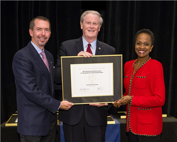 President John Thrasher accepts the 2017 Senator Paul Simon Award for Campus Internationalization, given annually by NAFSA: Association of International Educators, at a reception in November in Washington, D.C.