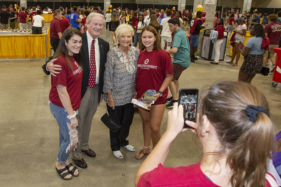 Students meet President and Jean Thrasher during the President's Welcome Sunday, Aug. 26, 2018. (FSU Photography Services)