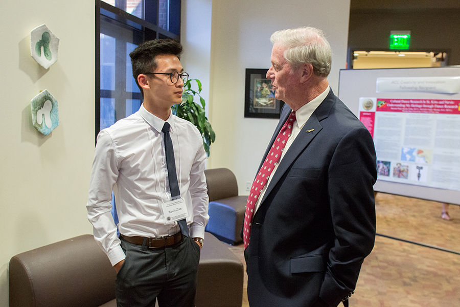 President ThPresident Thrasher at the 2018 President's Showcase of Undergraduate Research Monday, Oct. 1, 2018. (FSU Photography Services)rasher at the Undergraduate Research Symposium Monday, Oct. 1, 2018. (FSU Photography Services)
