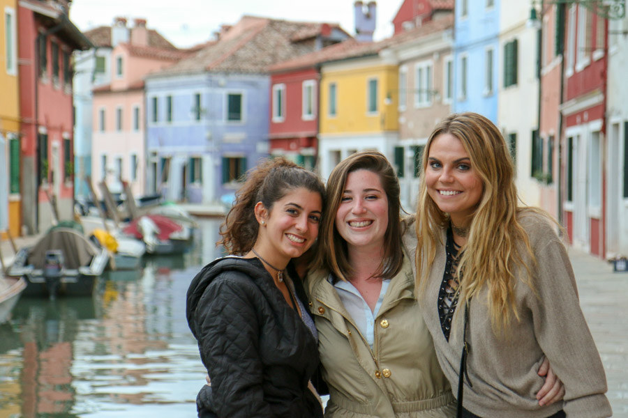 Rozsa Gomory (center) visited Burano, an island of Venice in Italy, with friends Daisy Adkins (right) and Alessandra Cruz during their study-abroad experience. (Photo: Rozsa Gomory)