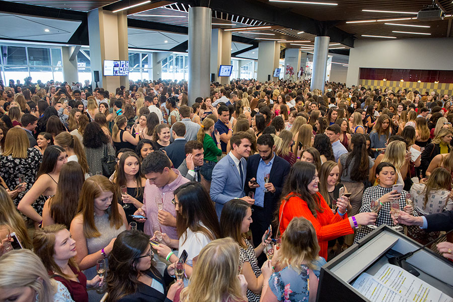 The Dunlap Champions Club was packed with over 2,000 graduating seniors for the 2019 President's Senior Toast. (FSU Photography Services)