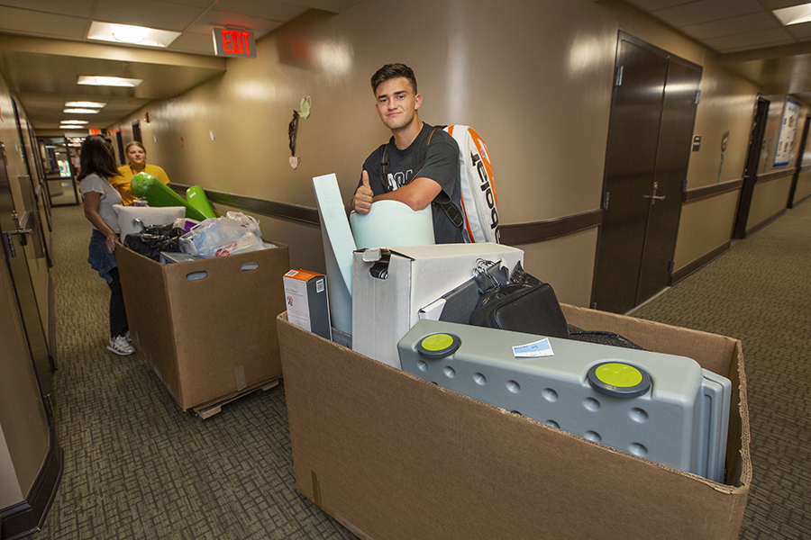 Florida State students move in for the fall semester Aug. 22, 2019. (FSU Photography Services)