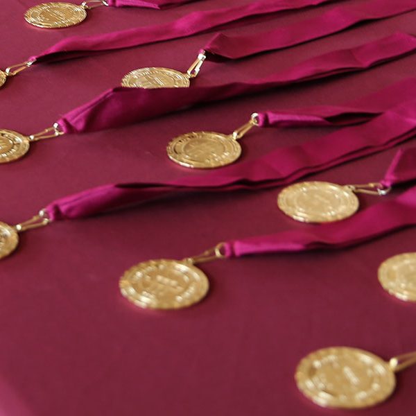 FSU awarded 30 honors medallions to Summer 2021 graduates.