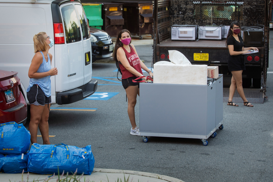 FSU students move in on Aug. 12, 2020, to residence halls in preparation for the fall semester. (FSU Photography Services)