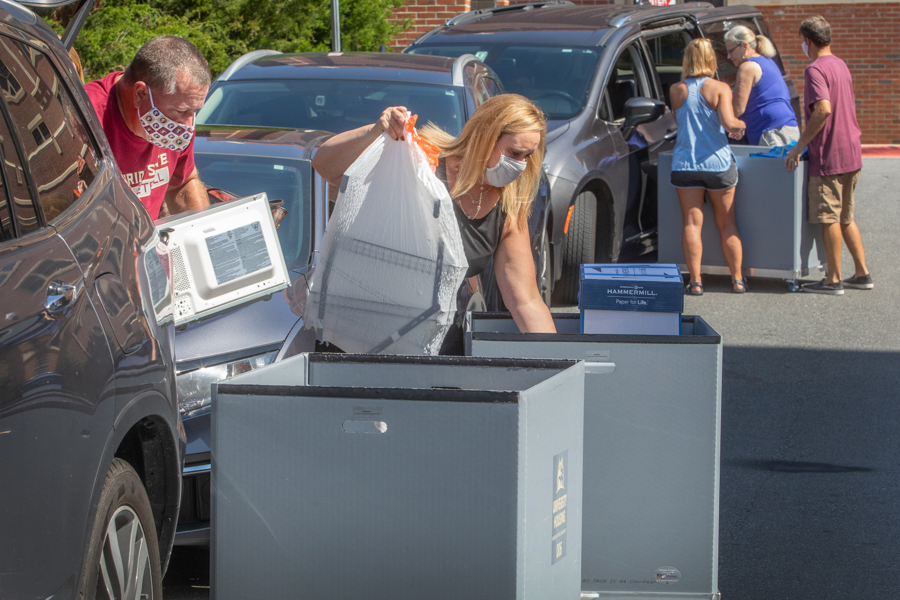FSU students move in on Aug. 12, 2020, to residence halls in preparation for the fall semester. (FSU Photography Services)