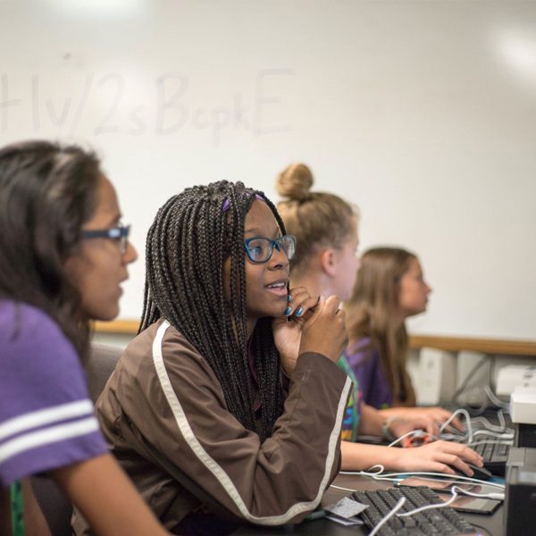 Participants in the 2019 SciGirls Coding Camp at the National High Magnetic Field Laboratory practice their skills. (Stephen Bilenky/National MagLab)