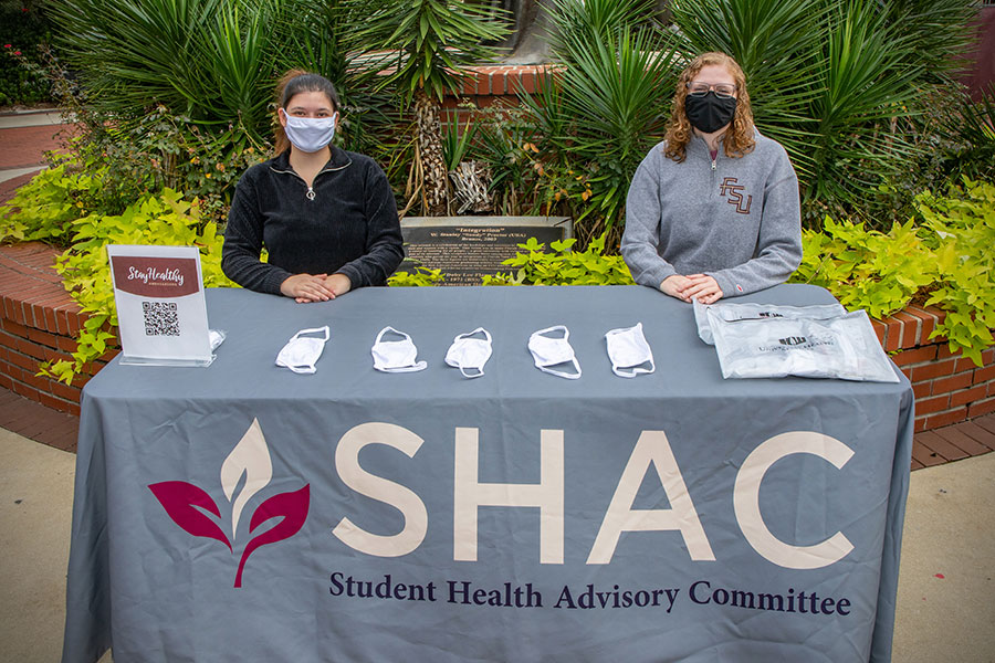 Students Jordyn Kohn (L) and Morgan Barnes (R) are part of the Stay Healthy Ambassador Program (SHAP), which trains student and staff volunteers to promote healthy behaviors in the campus community. (FSU Photography Services)