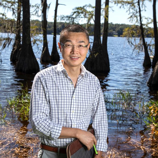 Gang Chen, a professor of Civil and Environmental Engineering at the FAMU-FSU College of Engineering.