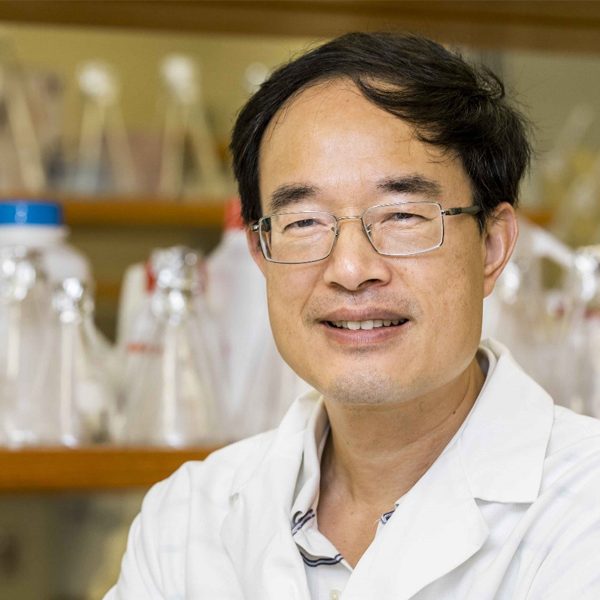 Zucai Suo, Eminent Professor and Dorian and John Blackmon Chair in Biomedical Science, Florida State University Department of Biomedical Sciences.