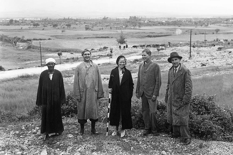 1938, the American and French archeologists in Antakya, Turkey