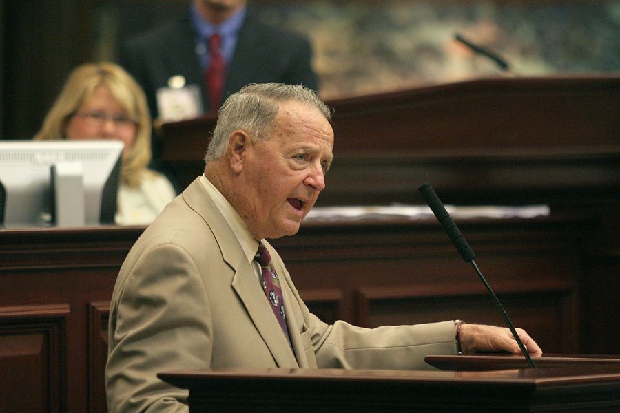 Coach Bowden speaks to the Florida Legislature during FSU Day at the Capitol in 2007. (FSU Photography Services)