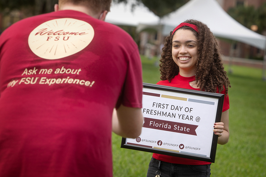 Students on Landis Green for the first day of fall semester Aug. 23, 2021 (FSU Photography Services).