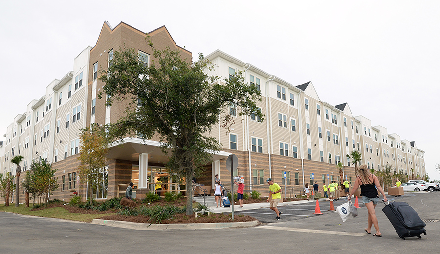 FSU Panama City students move into first oncampus residential housing