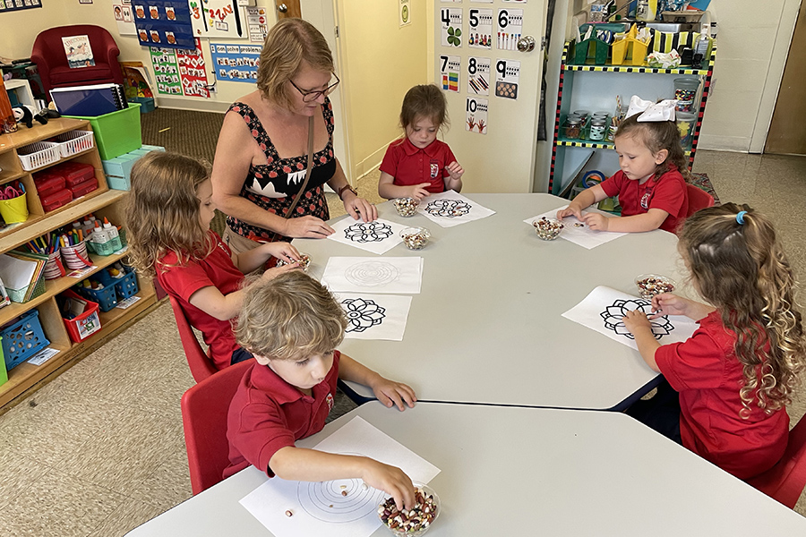 MSW Student Lara Klopp works with children using the CFC Center curriculum.