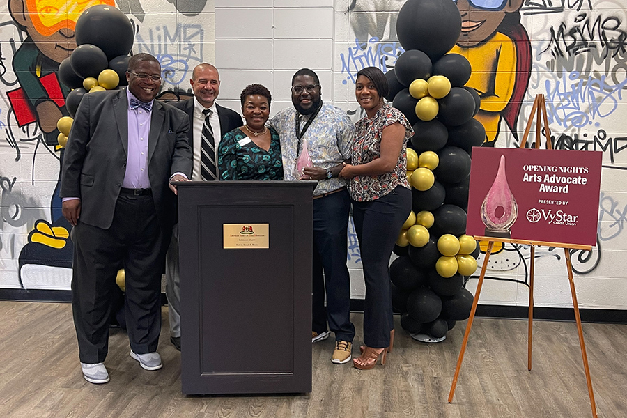 R. Frank Nims Middle School Principal Dr. Benny L. Bolden, Jr. receives his 2022 Opening Nights Arts Advocate Award presented by VyStar Credit Union. With Dr. Bolden are (L to R) Darry Jones, chair of the Leon County School Board, Rocky Hanna, Leon County Schools superintendent, Felicia Hardnett, vice president for VyStar Credit Union, and Dr. Bolden’s wife, Whitney Bolden.