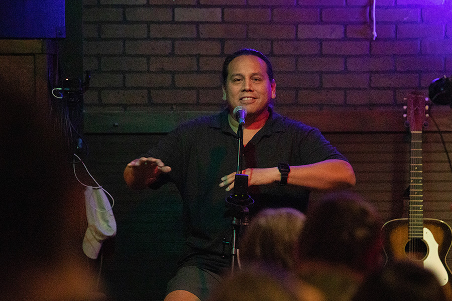 Seminole artist Brian Zepeda shares a story about the Seminole Tribe of Florida on Thursday evening at Blue Tavern in Tallahassee. (FSU Photography Services/Bill Lax)