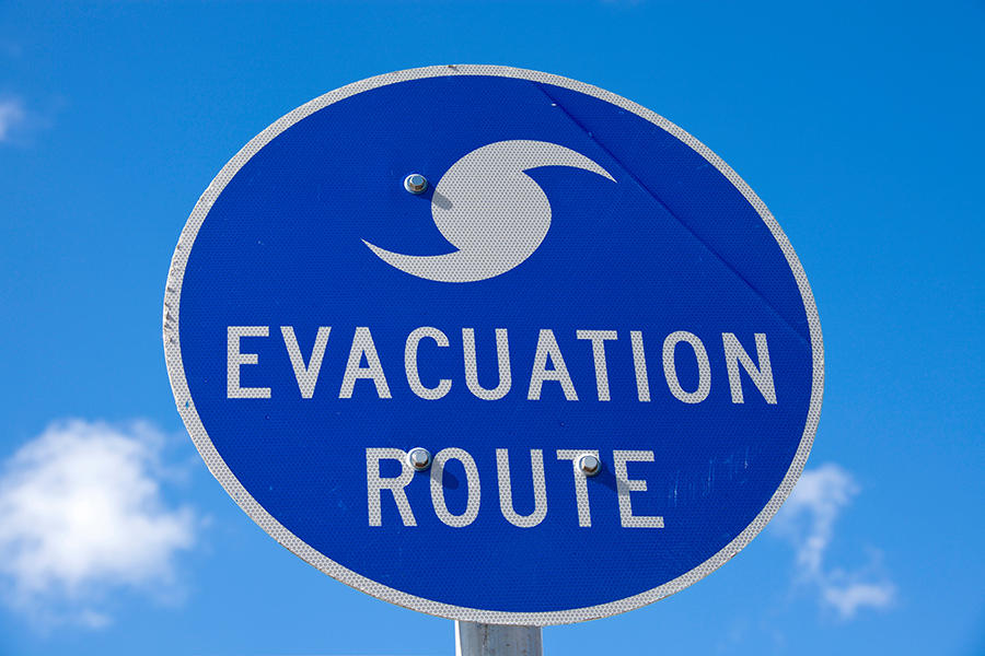 A hurricane evacuation route sign in Florida. (© Henryk Sadura - stock.adobe.com)