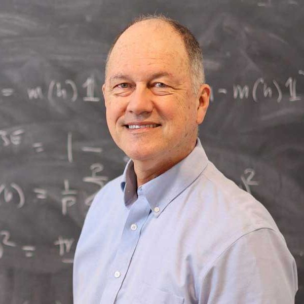 Professor of Mathematics Alec Kercheval specializes in financial mathematics, mathematical economics, dynamical systems, and geometric analysis, and his most recent work contributes to decreasing risks in financial investment portfolios.