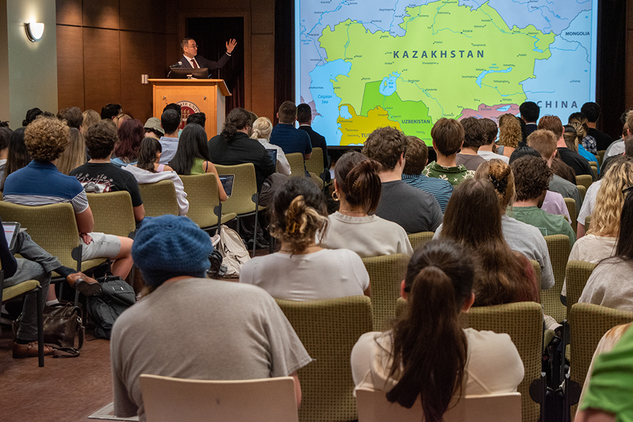 Yerzhan Ashikbayev, Kazakhstan’s ambassador to the United States, visited FSU’s campus as part of a five-day tour throughout the state of Florida. (Center for Global Engagement/Seamus Toner)