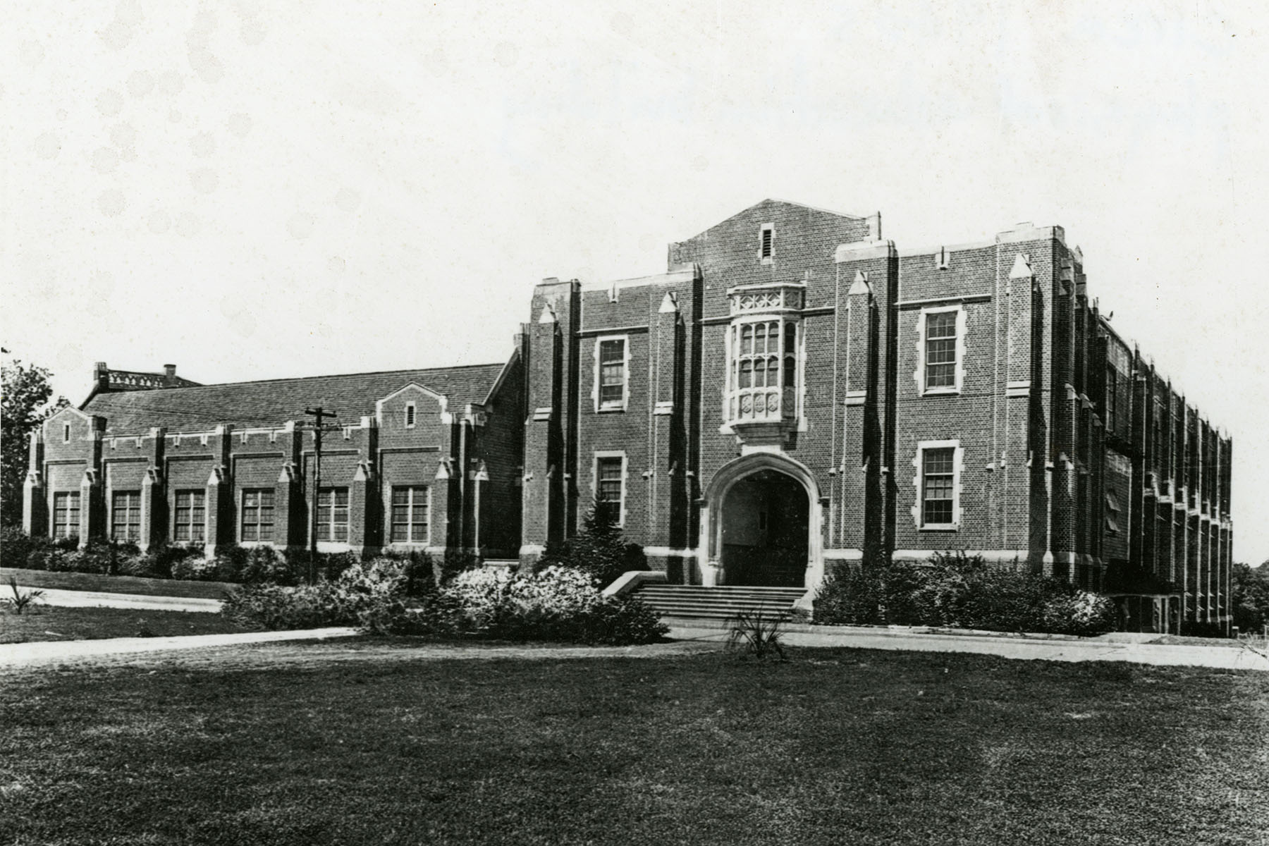1940 view of then Physical Education Building, now Montgomery. (FSU Special Collections & Archives)