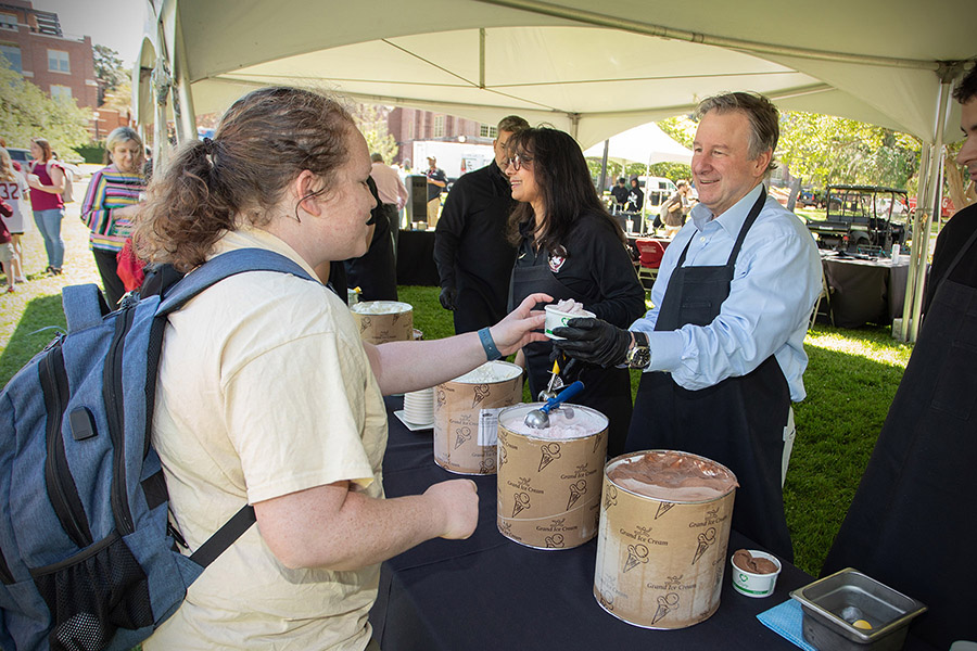 President Richard McCullough and First Lady Dr. Jai Vartikar chatted with students and served up delicious ice cream during the annual President’s Ice Cream Social Thursday, April 4, 2024, on Landis Green. (Bill Lax/FSU Photography)