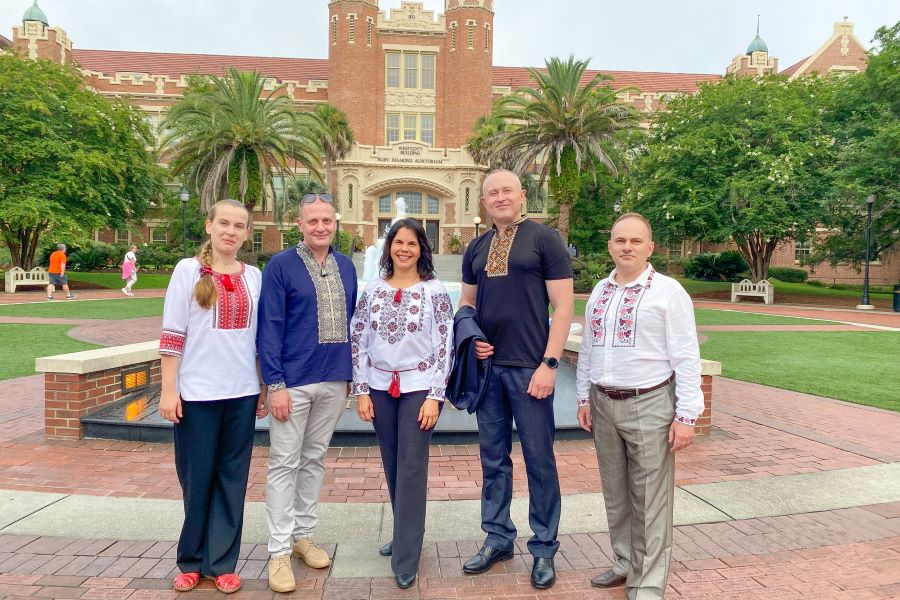 Vilma Fuentes, program director of FSU's Ukraine Task Force, with the four BridgeUSA Fellows who are on-campus June 25-July 25 to learn from mentors and colleagues. Left to right: Natalia Safonova, Andrii Roskladka, Vilma Fuentes, Andrii Balandr and Taras Panchenko. (LSI/Vilma Fuentes)