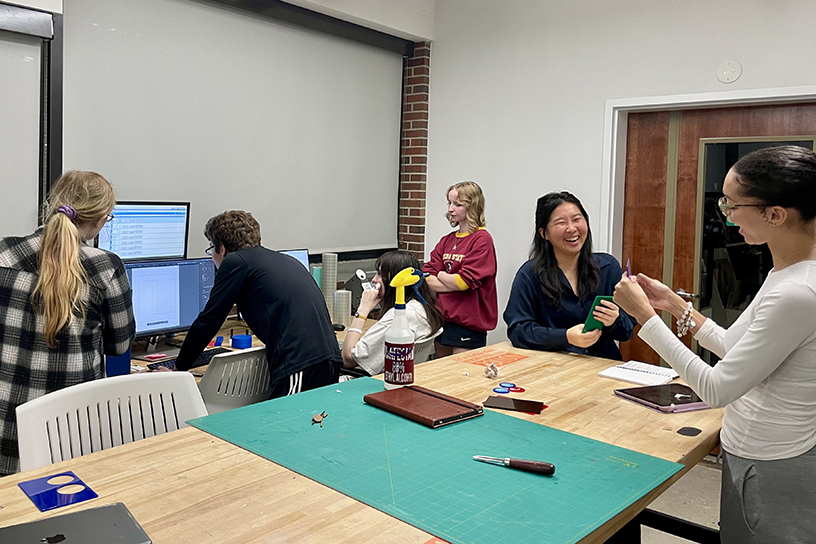 FSU students at work in the Innovation Hub. (Kayla Cardenas/University Communications)