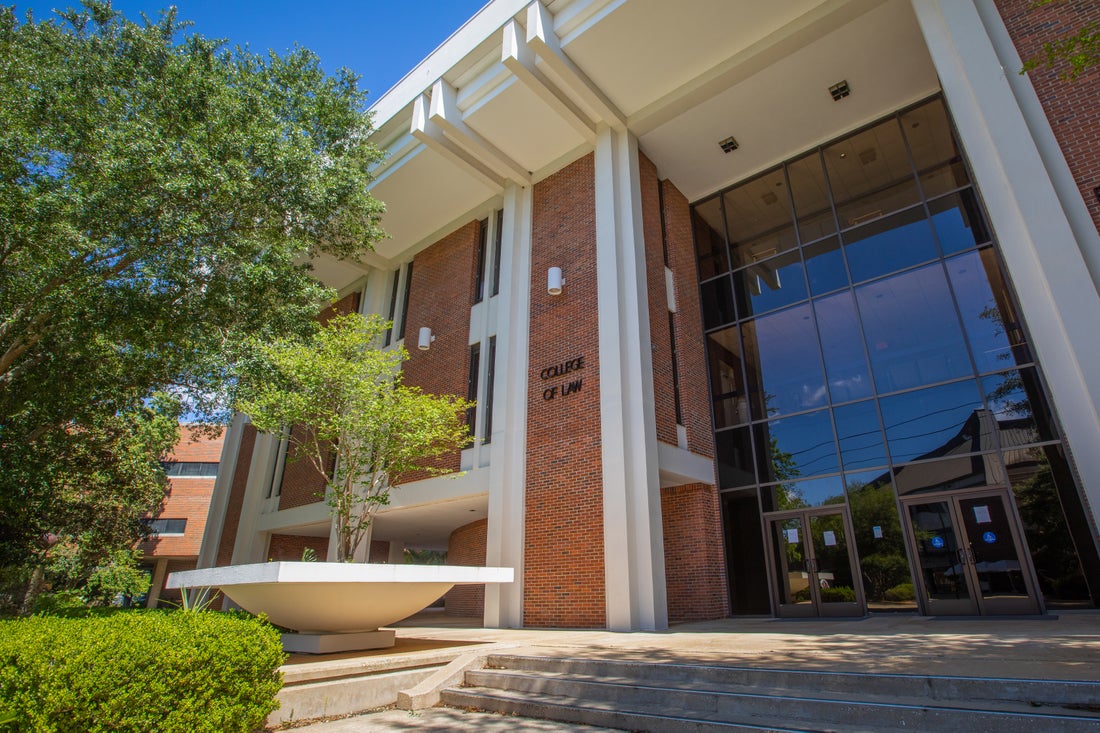 Set to begin operations later this academic year, the clinic will offer pro bono legal representation to people and organizations nationwide whose rights to free speech, religious liberty, freedom of association and assembly, or freedom of the press are at risk. (Florida State University)