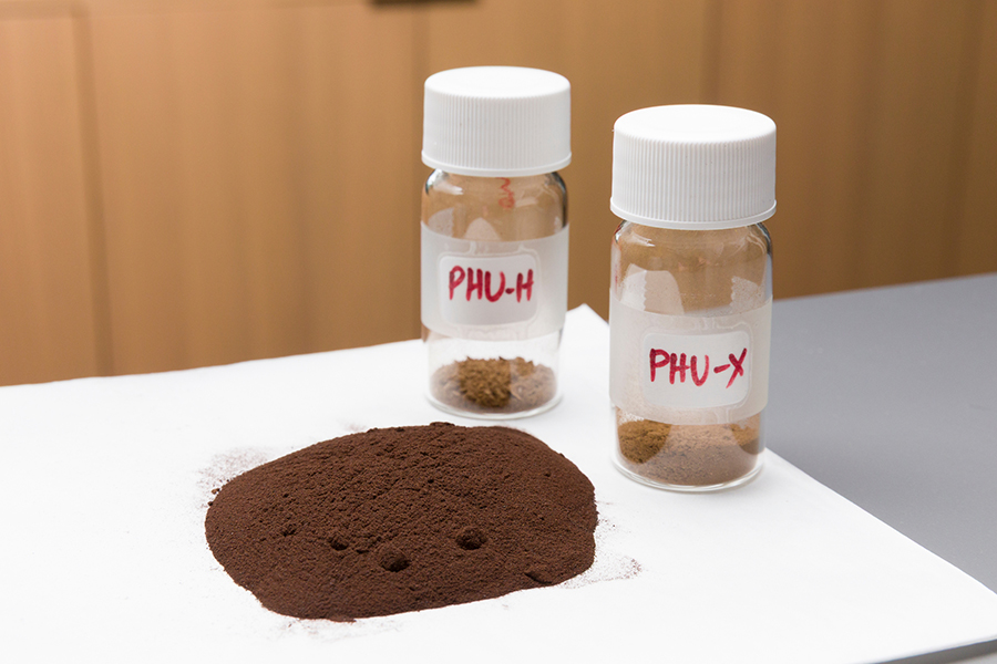 Raw lignin powder and lignin-based polyurethane samples in Ho Yong Chung's lab in the Interdisciplinary Research and Commercialization Building at Florida State University. (Scott Holstein/FAMU-FSU College of Engineering)