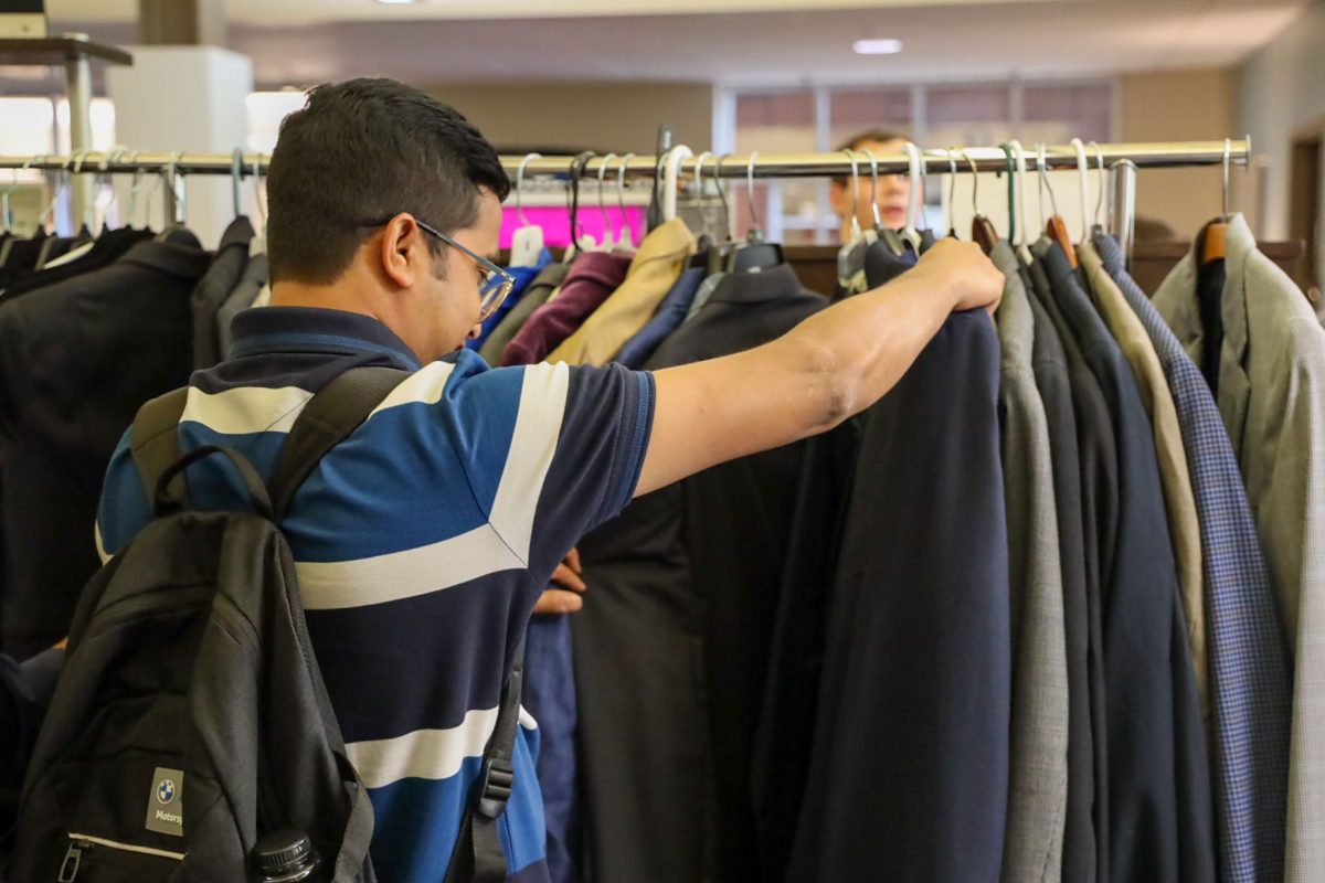 Free headshots and professional attire were available to graduate students through the Career Center’s Professional Clothing Closet, helping them prepare for life after graduation. (Logan Lowery/Florida State University)