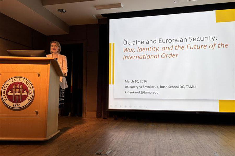 Kateryna Shynkaruk, a senior lecturer at Texas A&M’s Bush School of Government and Public Service in Washington D.C. and nonresident scholar at the Carnegie Endowment for International Peace, delivers a lecture at FSU Tuesday, March 10, 2026. (Vilma Fuentes/LSI)
